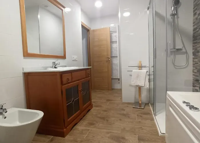 El Mirador De La Lleira 컨트리하우스 *