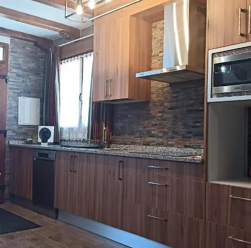 El Mirador De La Lleira 컨트리하우스 *