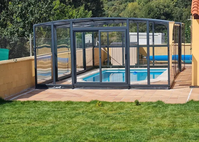 El Mirador De La Lleira 컨트리하우스 *