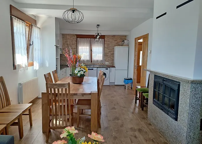 컨트리하우스 El Mirador De La Lleira