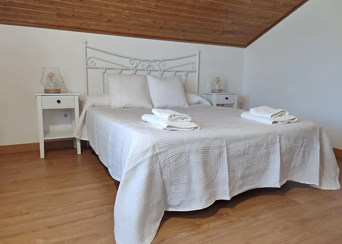 El Mirador De La Lleira 컨트리하우스 *