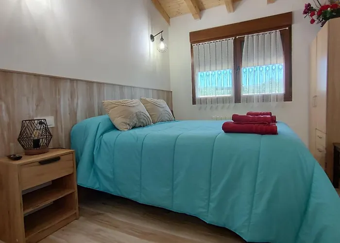 El Mirador De La Lleira 컨트리하우스 *